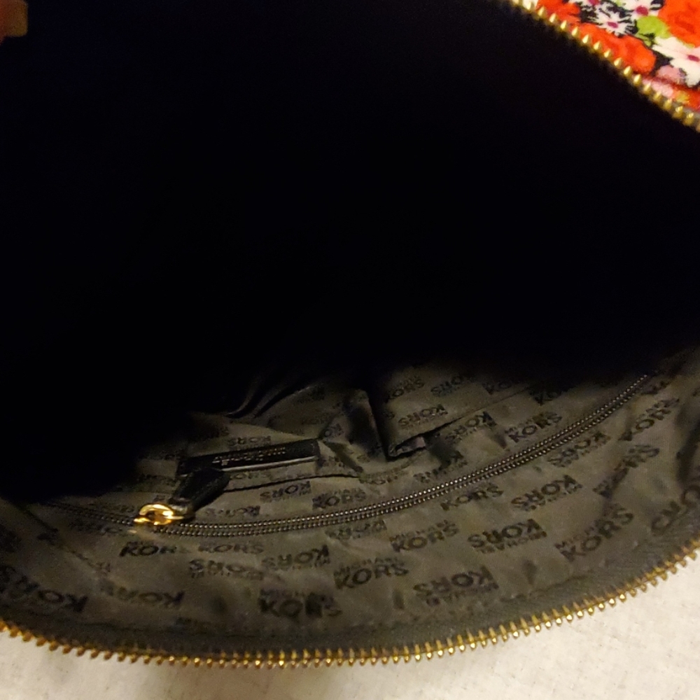 Handbag - Picture 3 of 4